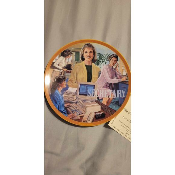 Worlds Greatest Series Secretary Plate Cliff Hayes Islandia International 1998 - Picture 2 of 3